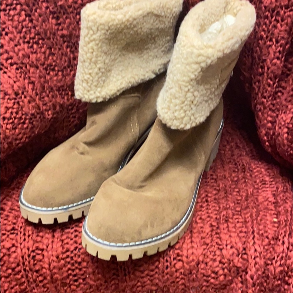 Lined boots